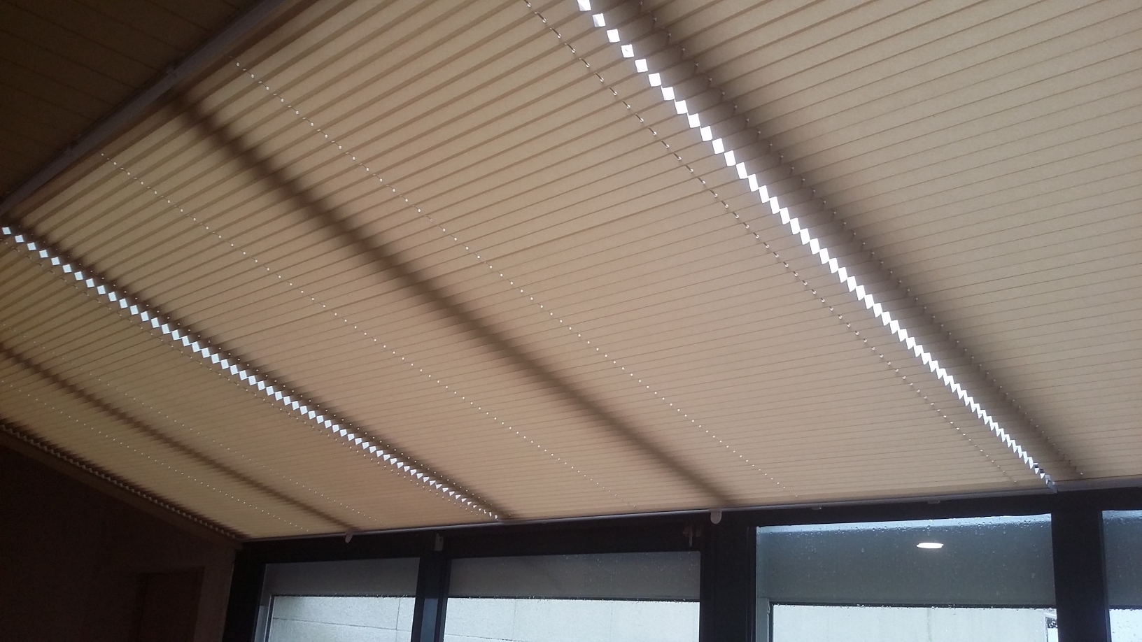 Store plissé toiture véranda — Solar Système 85